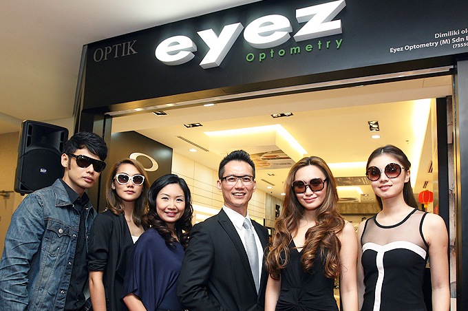 Eyez Optometry